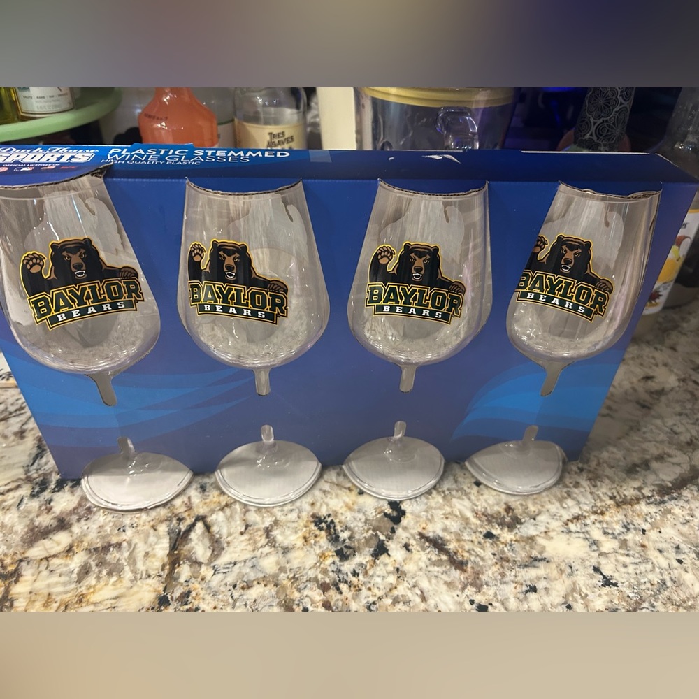 Baylor Bears plastic wine glasses